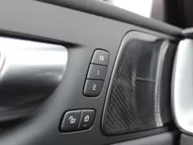 Volvo XC60 2.0 T8 Plug-in hybrid AWD Plus Black Edition thumbnail 19