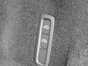 Volvo XC60 2.0 T8 Plug-in hybrid AWD Plus Black Edition thumbnail 58