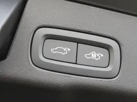 Volvo XC60 2.0 T8 Plug-in hybrid AWD Plus Black Edition thumbnail 59