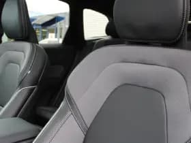 Volvo XC60 2.0 T8 Plug-in hybrid AWD Plus Black Edition thumbnail 8