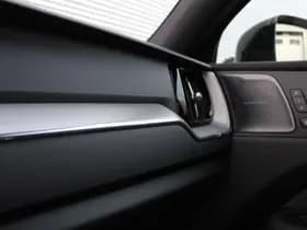 Volvo XC60 2.0 T8 Plug-in hybrid AWD Plus Black Edition thumbnail 34