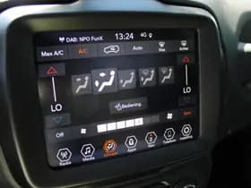 Jeep Renegade 4xe 190 Plug-in Hybrid S thumbnail 25