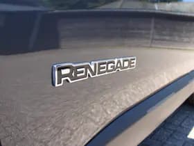 Jeep Renegade 4xe 190 Plug-in Hybrid S thumbnail 35