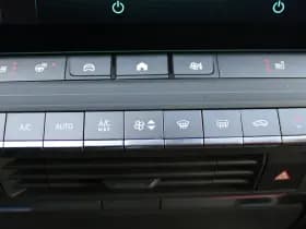 Opel Astra 1.6 Turbo Plug In Hybrid GS thumbnail 41