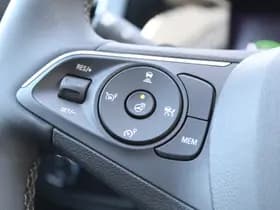 Opel Grandland 1.6 Turbo Plug-In Hybrid GS thumbnail 8