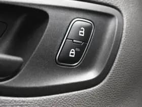 Ford Transit L2H2 170PK 330 Trend thumbnail 32