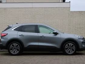 Ford Kuga 2.5 PHEV Titanium thumbnail 2