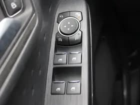 Ford Kuga 2.5 PHEV Titanium thumbnail 19