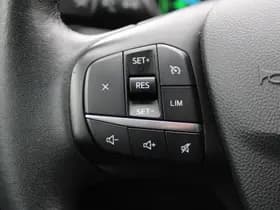 Ford Kuga 2.5 PHEV Titanium thumbnail 8