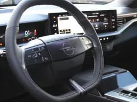 Opel Grandland 1.6 Turbo Plug-in-Hybrid Ultimate thumbnail 4