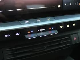 Opel Grandland 1.6 Turbo Plug-in-Hybrid Ultimate thumbnail 42