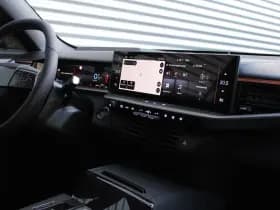 Opel Grandland 1.6 Turbo Plug-in-Hybrid Ultimate thumbnail 6