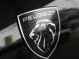 Peugeot 5008 1.2 Hybrid 145 GT thumbnail 32