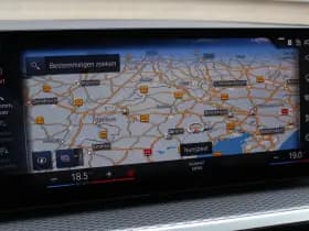 BMW 3-serie 330e xDrive M-Sport thumbnail 19