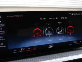 BMW 3-serie 330e xDrive M-Sport thumbnail 21