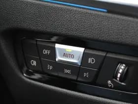 BMW 3-serie 330e xDrive M-Sport thumbnail 22