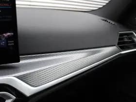 BMW 3-serie 330e xDrive M-Sport thumbnail 29