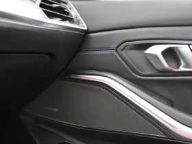 BMW 3-serie 330e xDrive M-Sport thumbnail 42