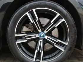 BMW 3-serie 330e xDrive M-Sport thumbnail 7