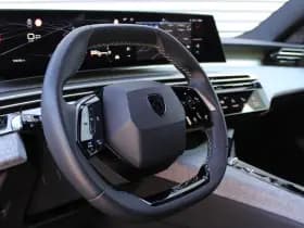 Peugeot 3008 1.2 Hybrid 145 GT thumbnail 4