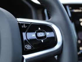 Volvo XC60 thumbnail 10