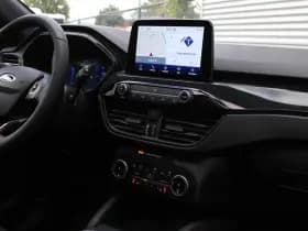 Ford Kuga 2.5 PHEV ST-Line thumbnail 6