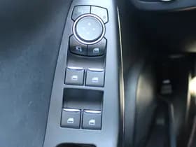 Ford Puma 1.0 EcoBoost Hybrid ST-Line X First Edition thumbnail 19