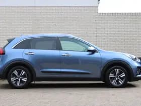 Kia Niro 1.6 GDi Hybrid DynamicLine thumbnail 2