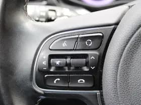 Kia Niro 1.6 GDi Hybrid DynamicLine thumbnail 8