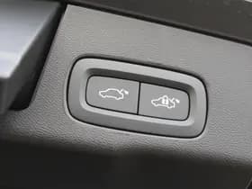 Volvo XC60 2.0 T8 Plug-in hybrid AWD Ultra Black Edition thumbnail 53