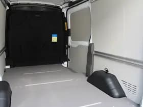 Ford E-Transit 350 L2H2 Trend 68 kWh thumbnail 37