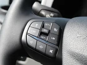 Ford E-Transit 350 L2H2 Trend 68 kWh thumbnail 8