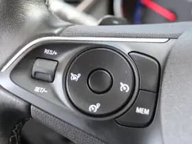 Opel Grandland X 1.6 Turbo Hybrid Innovation thumbnail 32