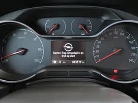 Opel Grandland X 1.6 Turbo Hybrid Innovation thumbnail 36