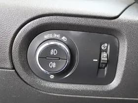 Opel Grandland X 1.6 Turbo Hybrid Innovation thumbnail 38