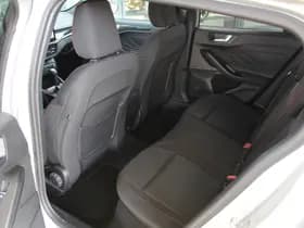 Ford Focus thumbnail 17