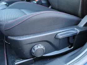 Ford Focus thumbnail 38