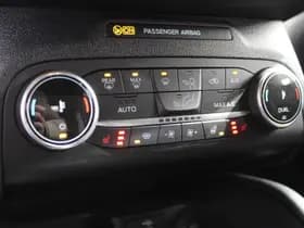 Ford Kuga thumbnail 45