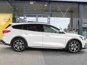 Ford Focus thumbnail 2