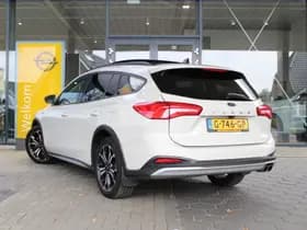 Ford Focus thumbnail 3