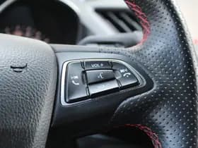 Ford Kuga thumbnail 12