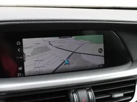 Alfa Romeo Stelvio thumbnail 13