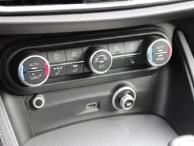 Alfa Romeo Stelvio thumbnail 14