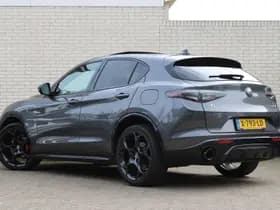 Alfa Romeo Stelvio thumbnail 3