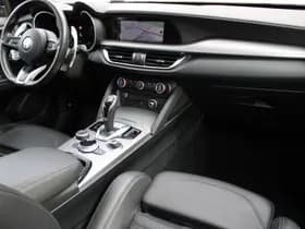Alfa Romeo Stelvio thumbnail 6