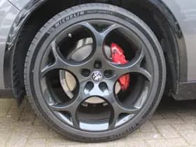 Alfa Romeo Stelvio thumbnail 7