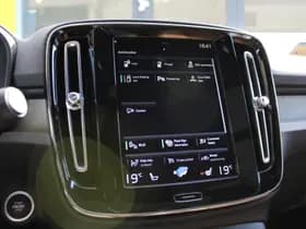 Volvo XC40 thumbnail 21