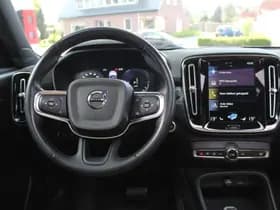 Volvo XC40 thumbnail 5