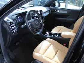 Volvo XC40 thumbnail 9