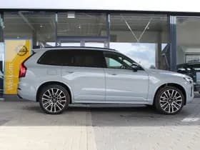 Volvo XC90 thumbnail 2